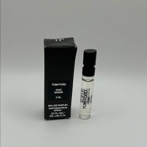 Tom Ford Oud Wood 2ml Sample Spray NWT